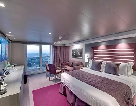 bellissima-yacht-club-deluxe-suite