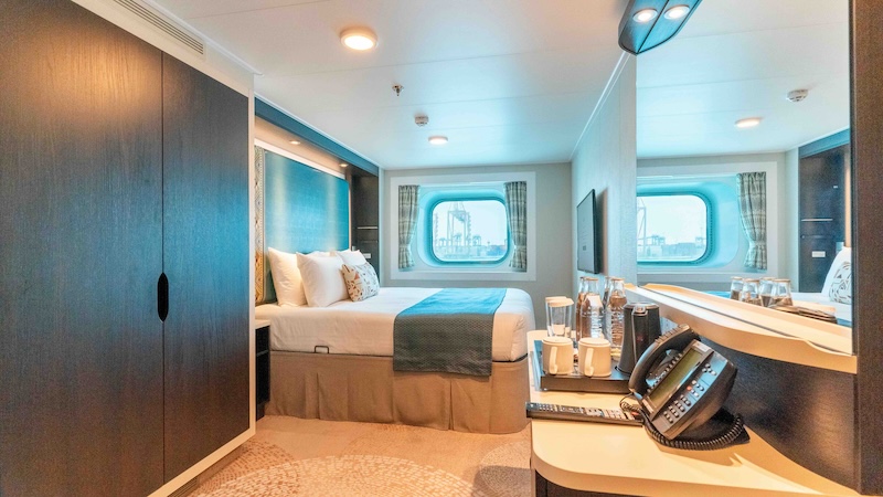 Aroya cruise Oceanview cabin